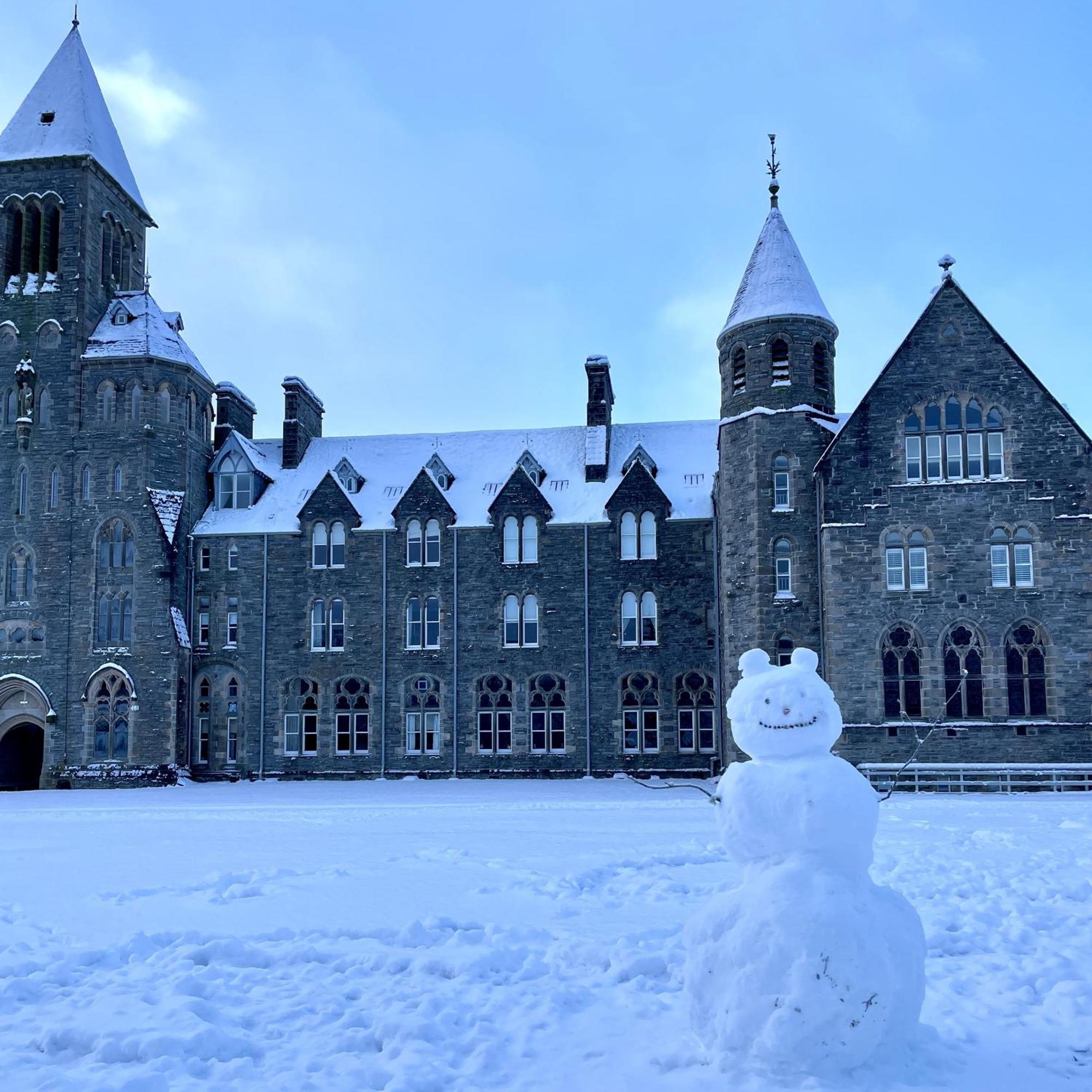 The Classrooms at Loch Ness Abbey: Lakeside Heritage Resort Fort Augustus Exterior photo