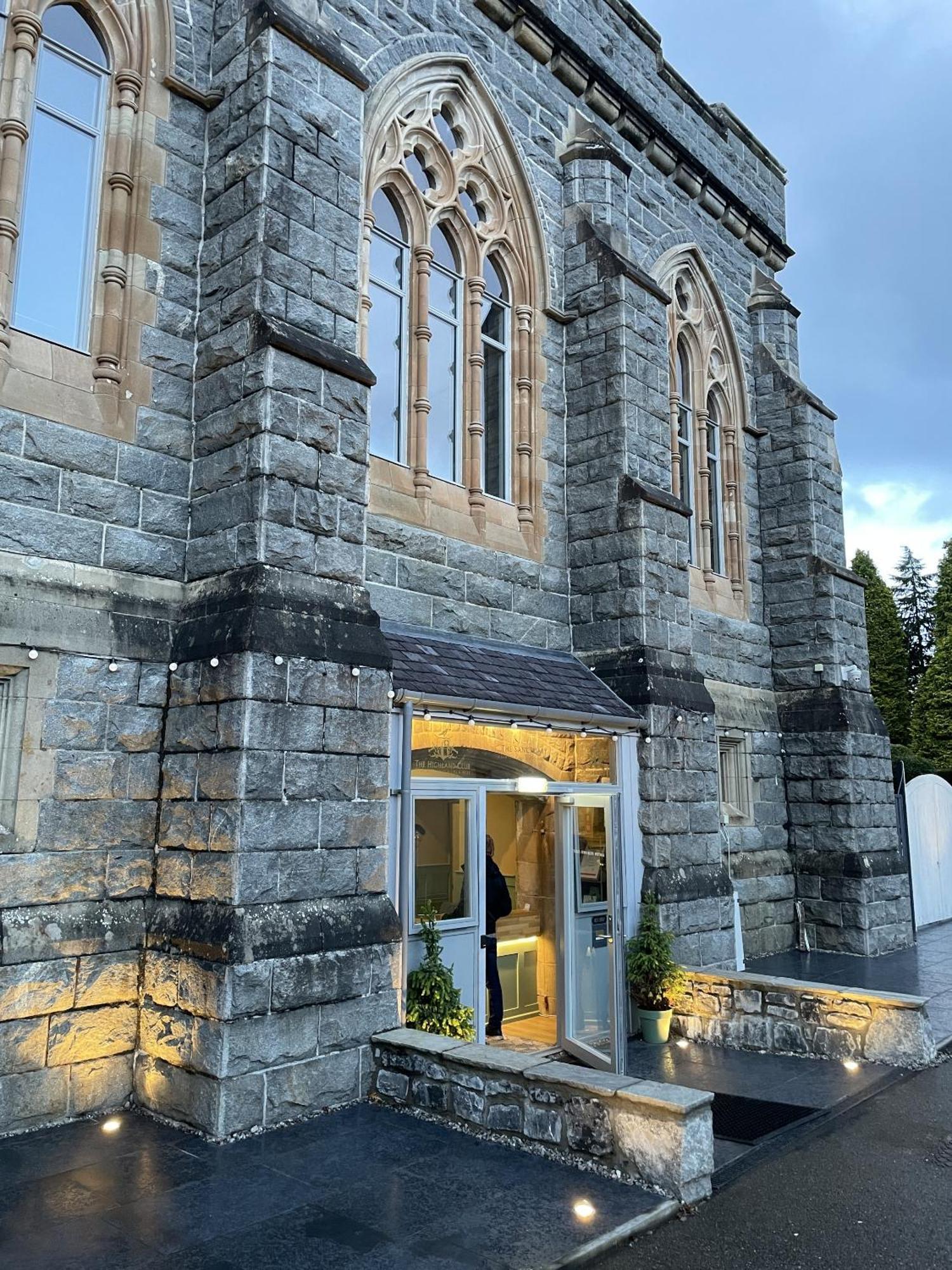 The Classrooms at Loch Ness Abbey: Lakeside Heritage Resort Fort Augustus Exterior photo